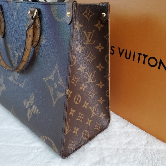 Louis Vuitton - Picture 5 of 10